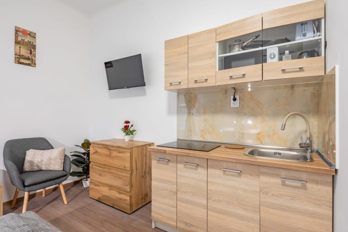 Apartment Comfy In The Center Of The Budapest