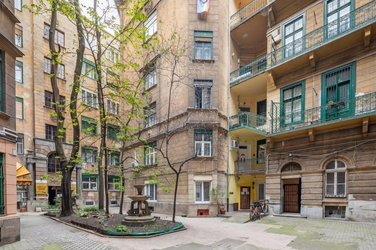 Comfy In The Center Of The * Budapest