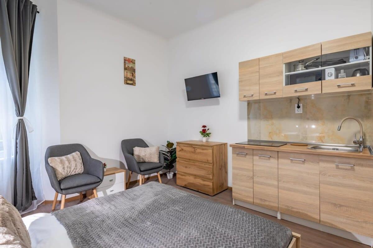 Comfy In The Center Of The